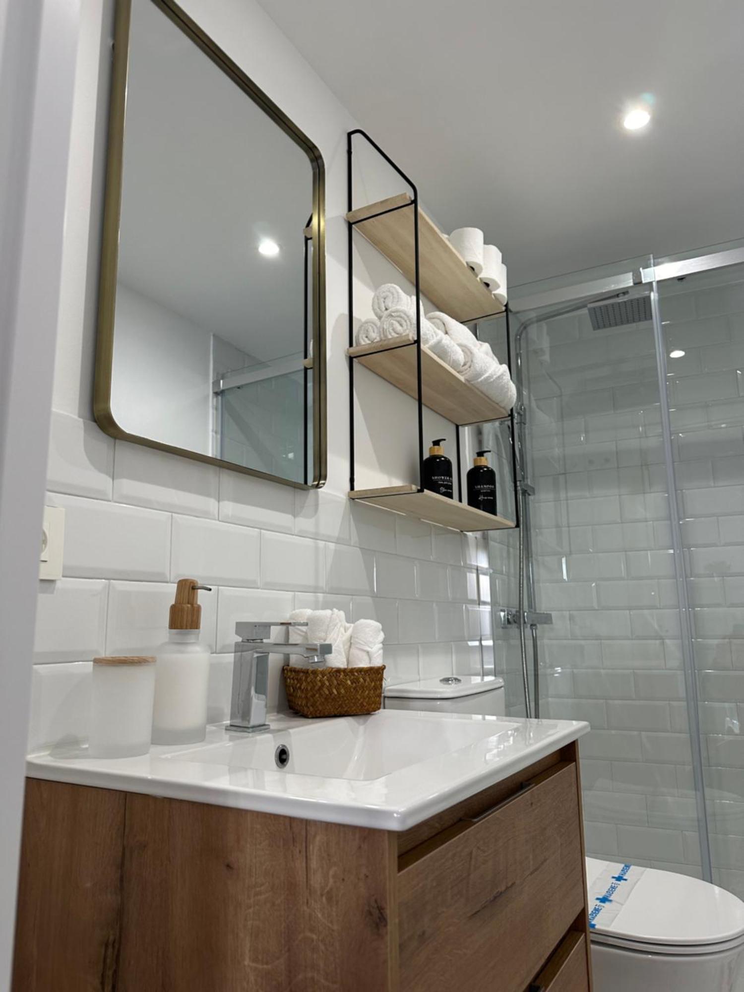 קודילרו Apartamentos Urbanin I Plaza Ayuntamiento מראה חיצוני תמונה