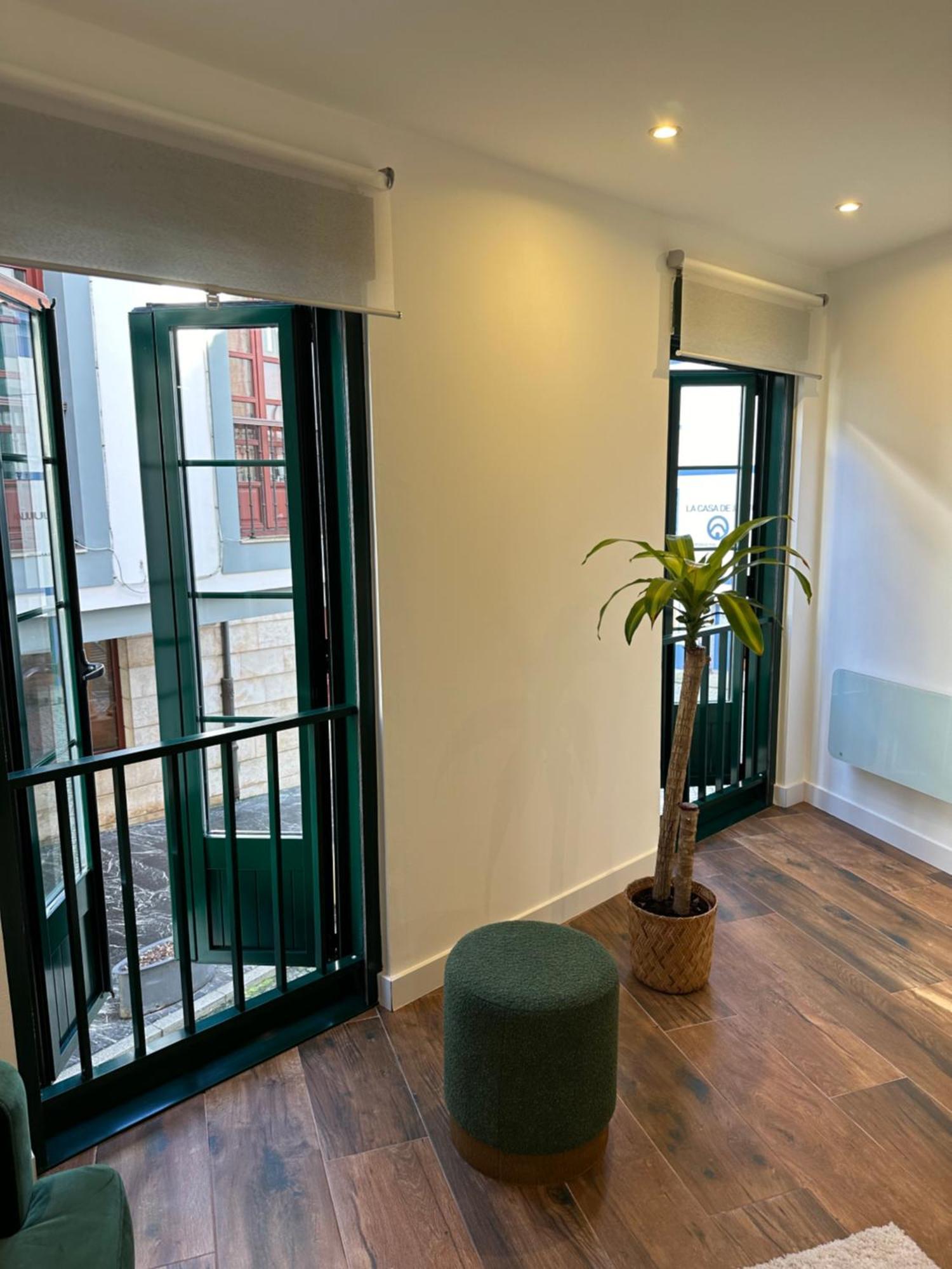 קודילרו Apartamentos Urbanin I Plaza Ayuntamiento מראה חיצוני תמונה
