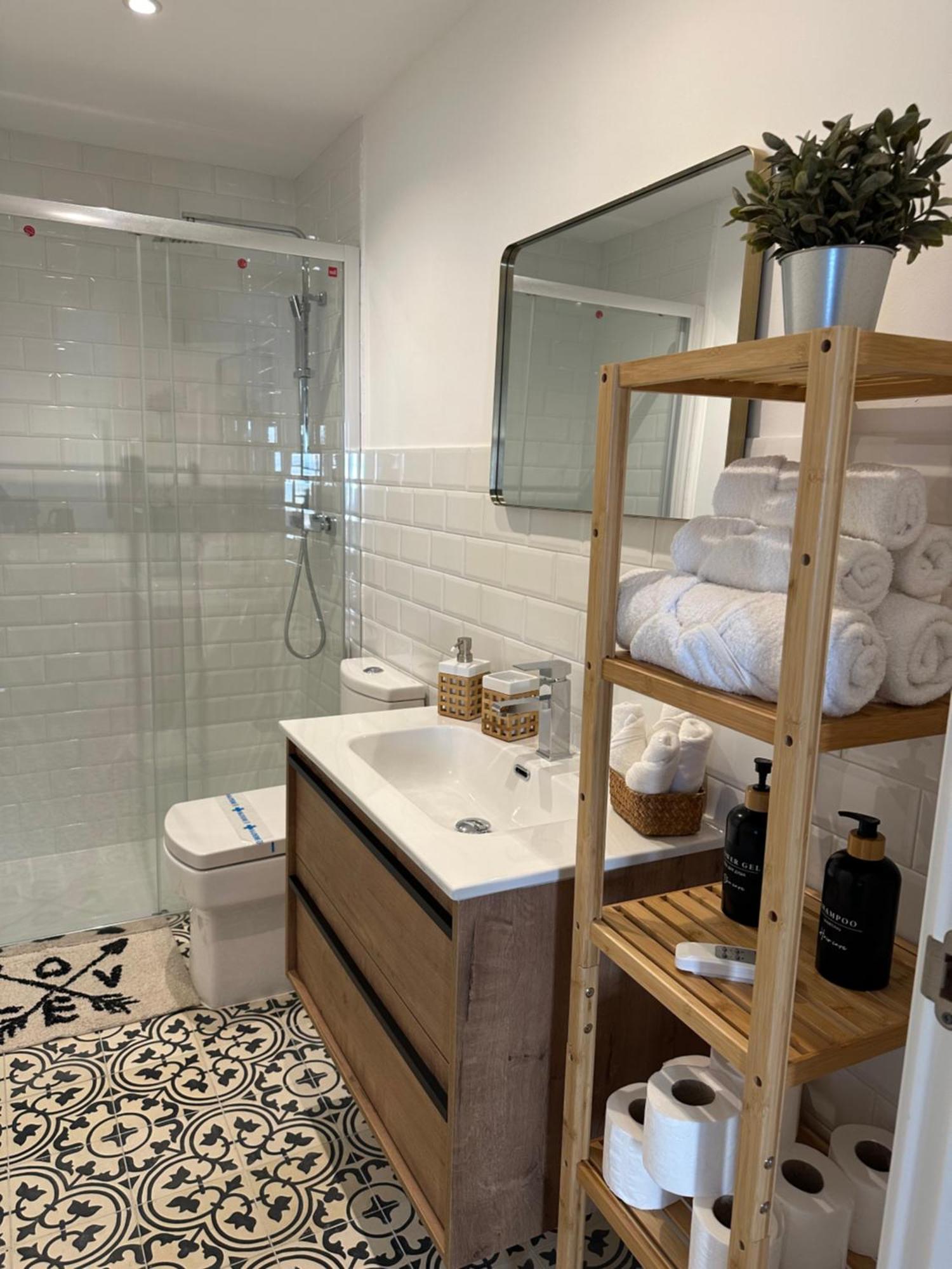 קודילרו Apartamentos Urbanin I Plaza Ayuntamiento מראה חיצוני תמונה
